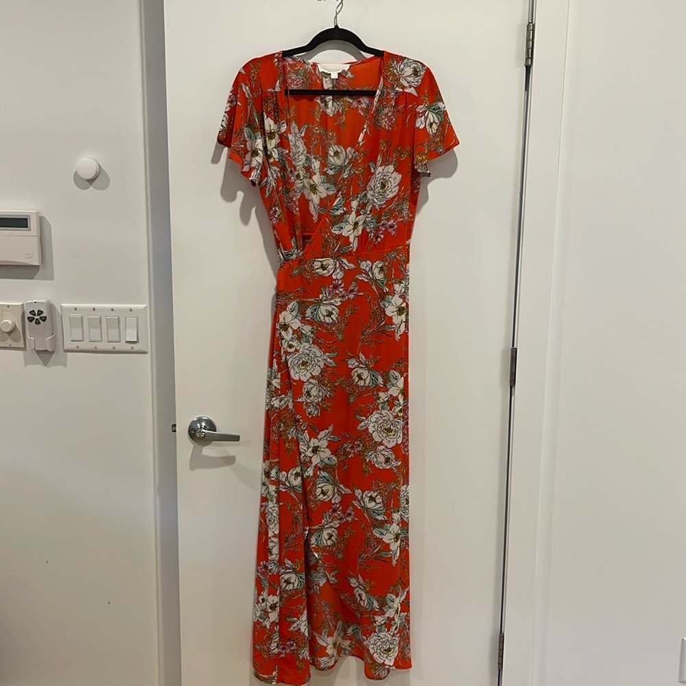 Summer dress! L. Great condition.